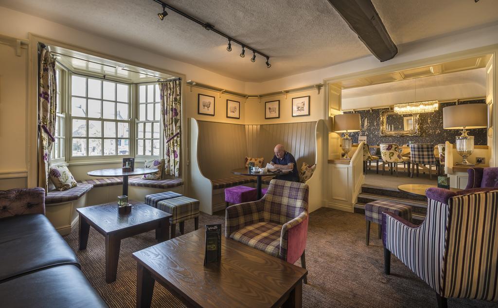 The Golden Fleece Hotel, Thirsk, North Yorkshire Exterior photo